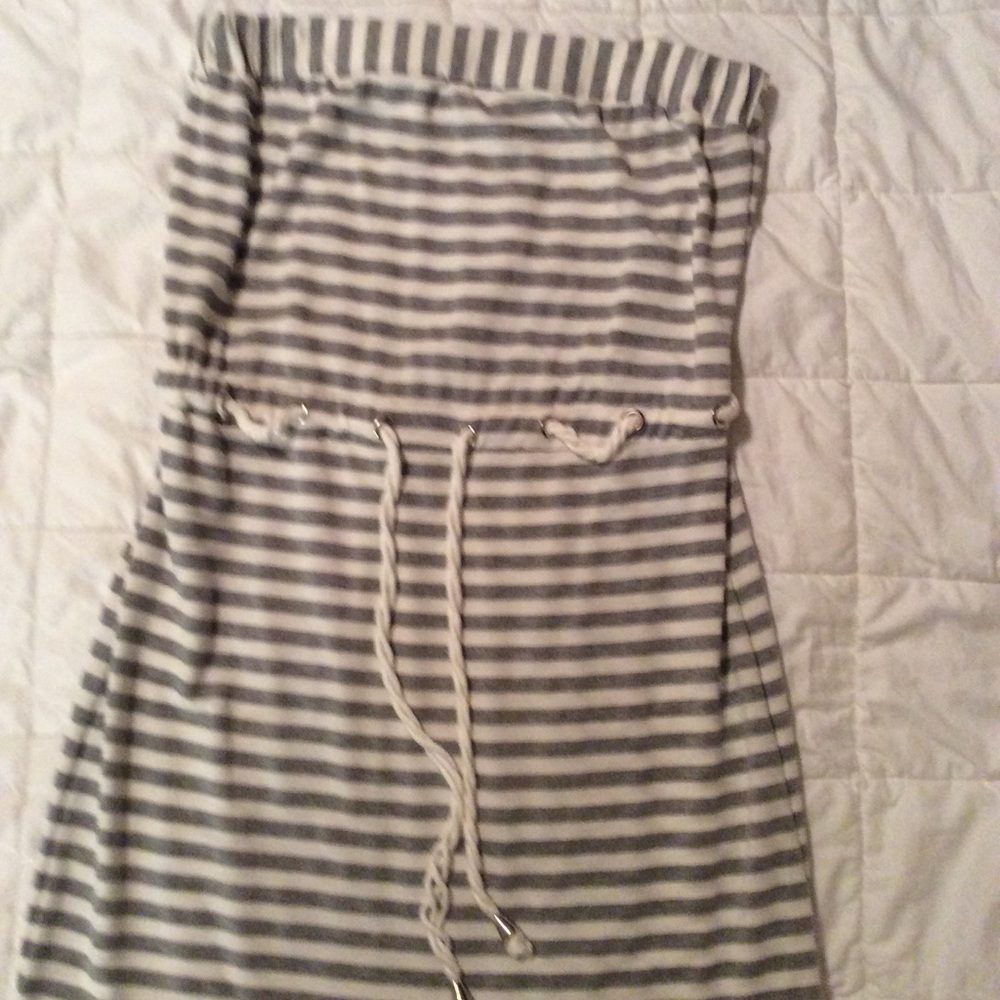 Strapless dress